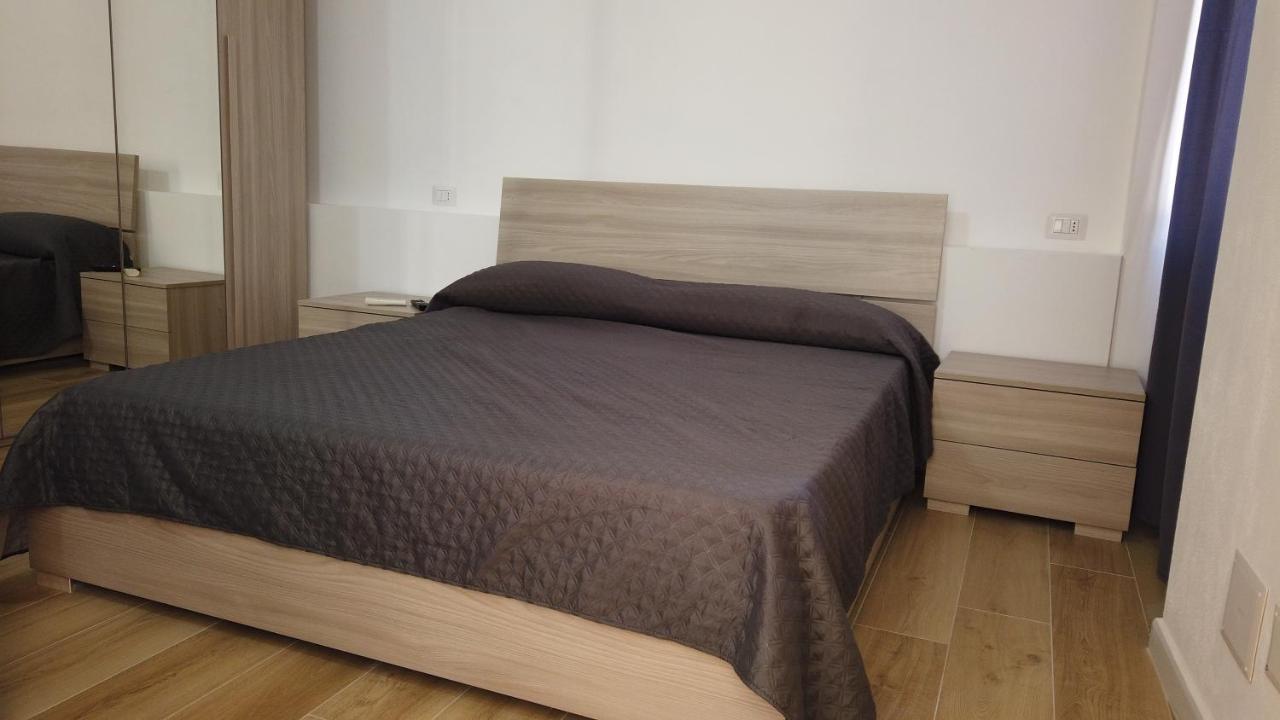 לה מדלנה Locanda Dal Genovese מראה חיצוני תמונה