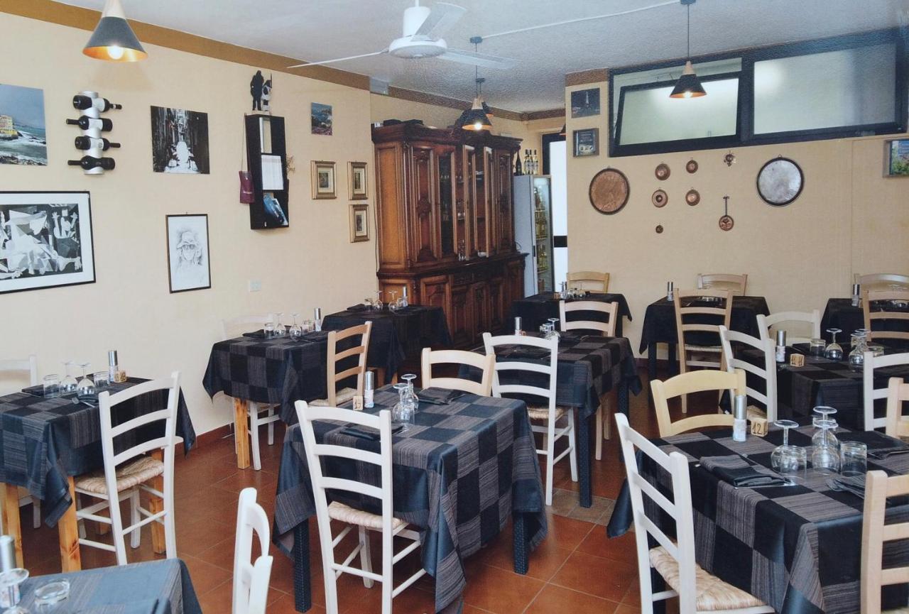 לה מדלנה Locanda Dal Genovese מראה חיצוני תמונה
